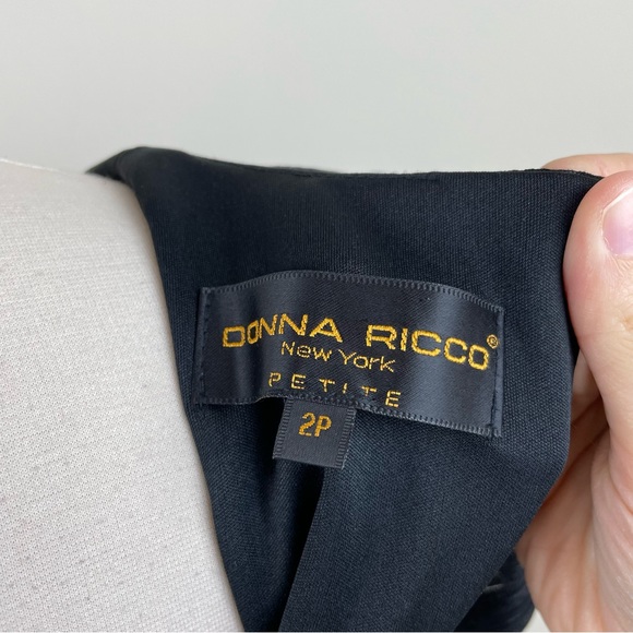 Vintage Donna Ricco New York Black Metallic Blouse Top Women Size 2 Petite - Picture 2 of 6